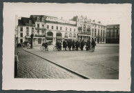 Le Mans (Sarthe). Colonne de soldats allemands à bicyclette.