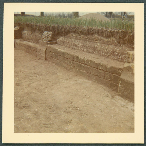 La Riche, prieuré Saint-Cosme : détail architectural.