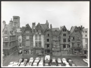 Place Plumereau, face sud.