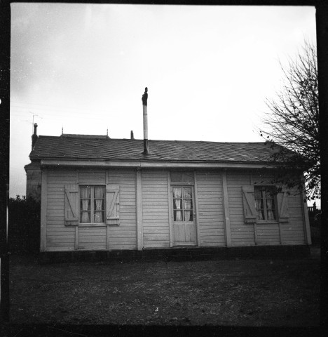 Loches, avenue du Général de Gaulle. Maison des jeunes et de la culture (MJC). Extension. Aussi nommé Immeuble Fillin. Architecte : Emile Coutier. Propriétaire : Commune de Loches. Pièces écrites.