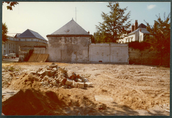 Tours, préfecture, 11 rue Bernard Palissy : façade.