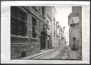 [Rue Briçonnet, au premier plan maison dite de Tristan l'Hermite].