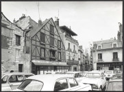 [Place Plumereau].