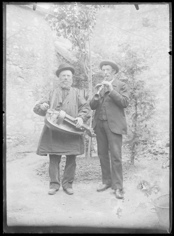 Deux musiciens.