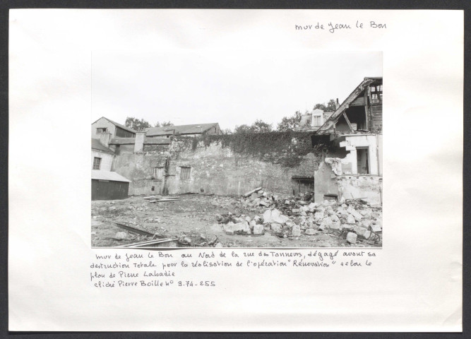 Mur de Jean le Bon rue des Tanneurs.