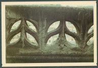 Citadelle de Loches, logis royal : détail du parapet (1/2).