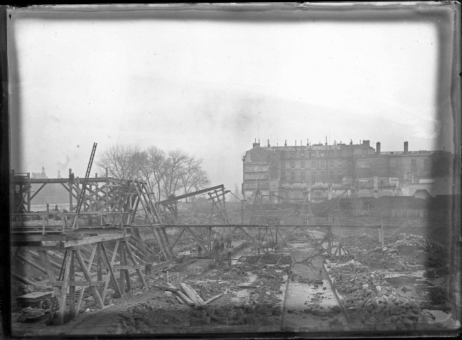 Vue du chantier de la gare d'Orsay.