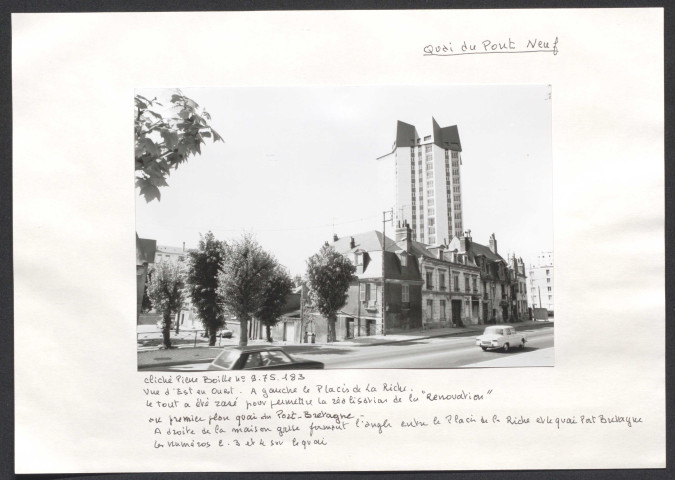 Vue d'est en ouest, à gauche le Placis de la Riche.