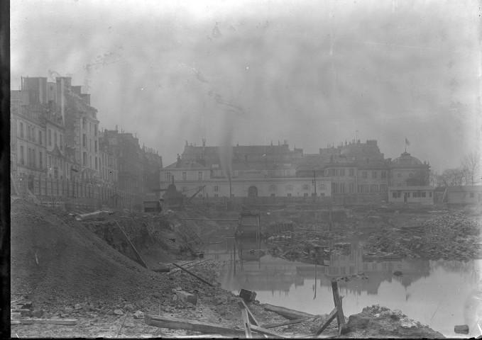 Vue du chantier de la gare d'Orsay.