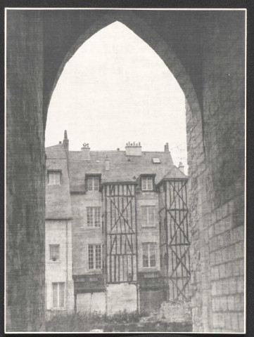 [Jardin Saint-Pierre-le-Puellier].