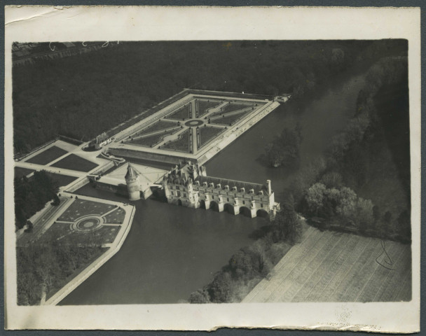 Chenonceaux (Indre-et-Loire). Château de Chenonceau, vue aérienne.