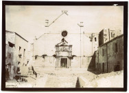 Ile de Tremiti. Façade principale de l'église Santa Maria de Mare.