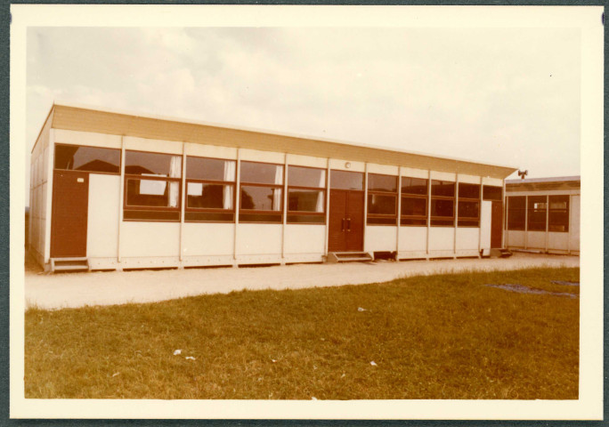 Château-la-Vallière, classe préfabriquée (avant sinistre).