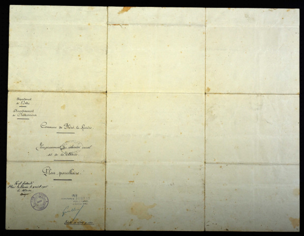 Fléré-la-Rivière, rue de l'église. Groupe scolaire. Avant-projet de construction. Quelques documents sur la réparation de l'église. Architecte : Emile Coutier. Propriétaire : Commune de Fléré-la-Rivière. Pièces écrites.