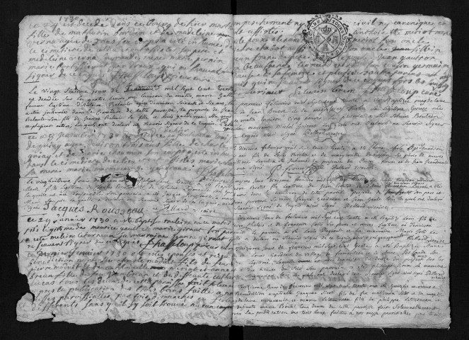 Collection communale. Baptêmes, mariages, sépultures, 1730-1754 - En raison de leur mauvais état matériel, certaines pages des registres de 1730-1731 n'ont pas été numérisées