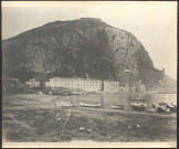 Terracine. Vue depuis la plage.