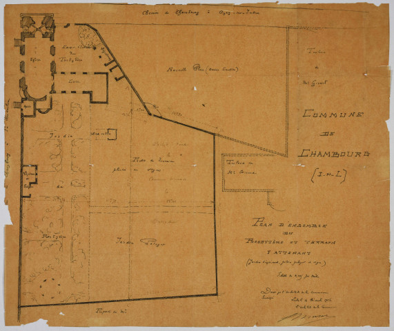Mairie, construction : cahier des charges, devis, factures, plans, affiches de l'inauguration.