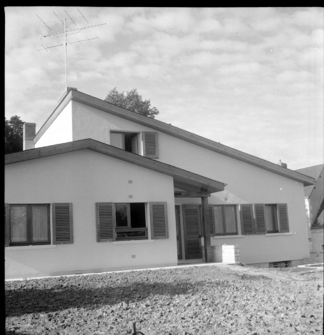 Ecueillé, rue du Berry et rue du Vieux Fort. Maison. Projet de construction. Architecte : Emile Coutier. Propriétaire : M. Perreau. Pièces écrites.