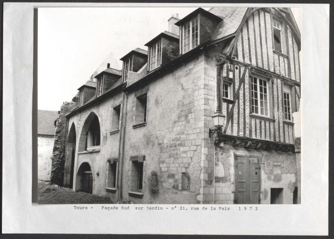Façade sud sur jardin, 21 rue de la Paix.
