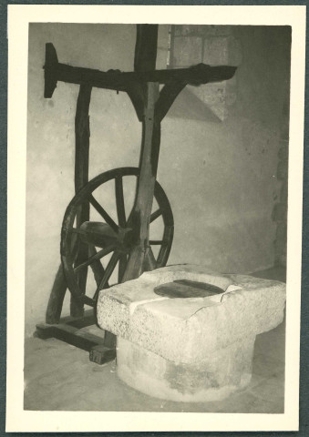 Château de Saché : rez-de-chaussée, la salle du puits : protection.