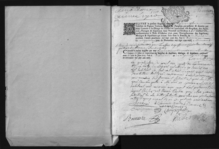 Collection communale. Baptêmes, mariages, sépultures, 15 mai 1710-1736. Contient des tables alphabétiques.