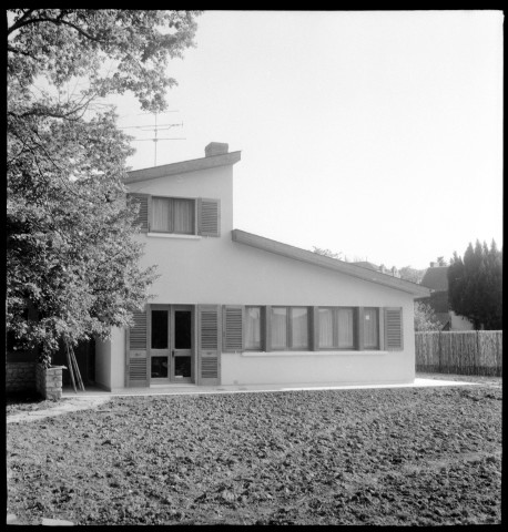 Ecueillé, rue du Berry et rue du Vieux Fort. Maison. Projet de construction. Architecte : Emile Coutier. Propriétaire : M. Perreau. Pièces écrites.