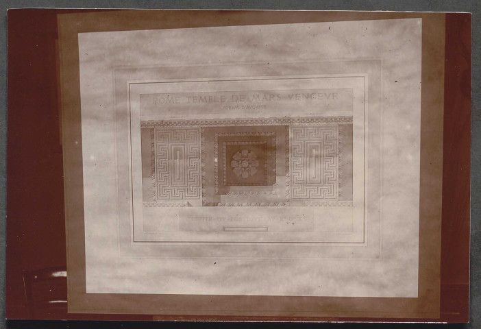 Terracine. Temple de Mars Vengeur, soffite du portique : photographie d'un dessin de Benjamin Chaussemiche.