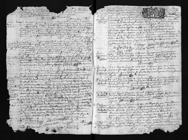 Collection du greffe. Baptêmes, mariages, sépultures, 1700