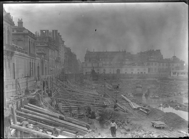 Vue du chantier de la gare d'Orsay.