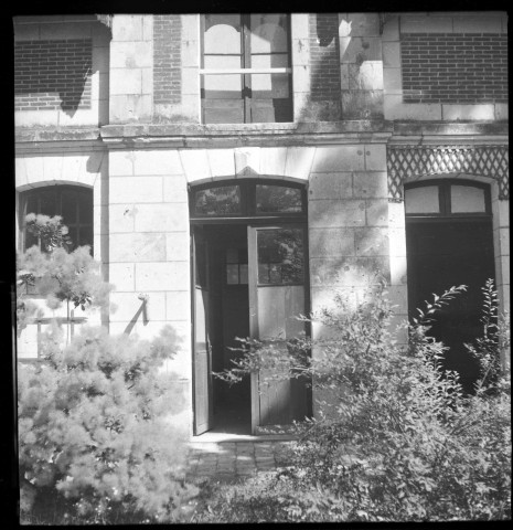 Loches, 26 rue des Ponts. Communs d'une maison. Transformation. Architecte : Emile Coutier. Propriétaire : M. Rachinel. Pièces écrites.