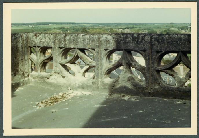 Citadelle de Loches, logis royal : parapet.
