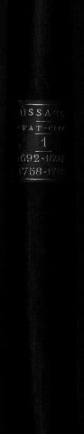 Collection communale. Mariages, sépultures, 1692-1697 - Chapelle succursale de Saint-Martin-le-Beau depuis 1628, Lussault ne fut érigée en paroisse qu'en 1783. Par conséquent les baptêmes antérieurs à mars 1762, les mariages et sépultures de 1698 à 1758 et les baptêmes, mariages et sépultures de 1765, lorsqu'ils sont lacunaires dans la collection du greffe, sont à chercher dans les registres de Saint-Martin-le-Beau. En effet les fonts baptismaux, officiellement institués par l'ordonnance de 1628, ne furent établis qu'en 1762. Coins en gouttière inférieure lacunaires, réparés anciennement au papier de soie