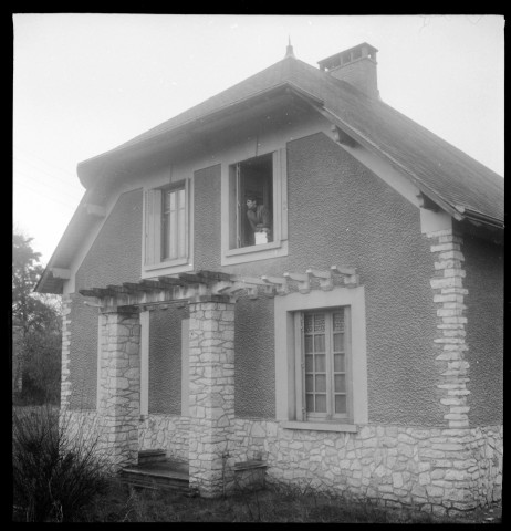 Tournon-Saint-Pierre. Maison. Aménagement. Architecte : Emile Coutier. Propriétaire : M. Delaveau. Pièces écrites.