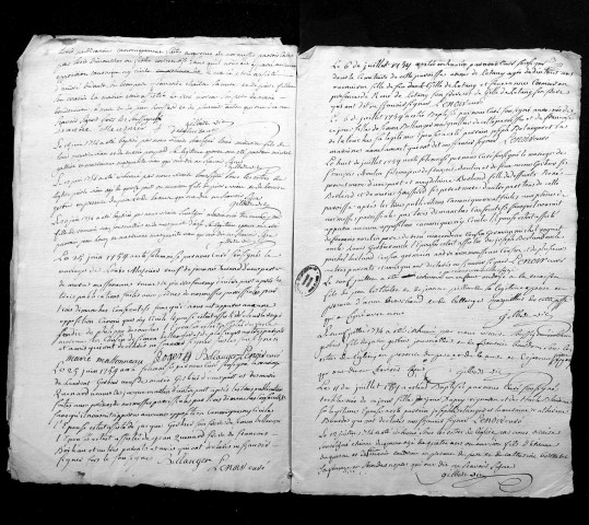 Collection du greffe. Baptêmes, mariages, sépultures, avril-décembre 1754