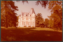 La Membrolle-sur-Choisille, l'Aubrière : façade (1/3).