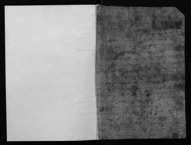Collection communale. Baptêmes, mariages, sépultures, 1674-1689 - Livrets reliés à l'envers et dans le désordre.