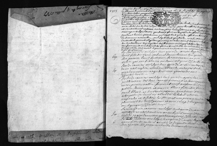 Collection du greffe. Baptêmes, mariages, sépultures, 1695-1715 - Les cahiers annuels sont reliés dans le sens chronologique inverse, en commençant par 1715