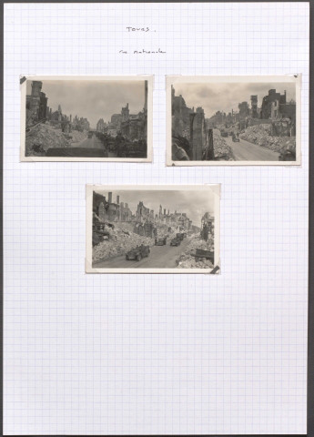 Tours (Indre-et-Loire). Rue Nationale en ruines (été 1940), une unité d'artillerie.