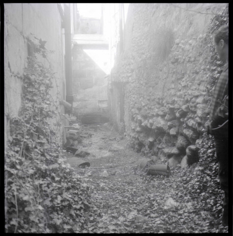 Loches, rue de la République. Maison et commerce. Travaux. Architecte : Emile Coutier. Propriétaire : M. Gaumet. Pièces écrites.