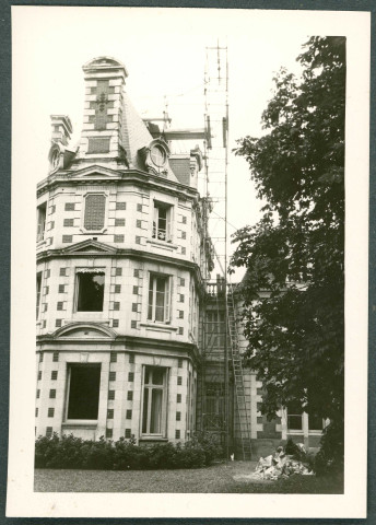 Loches, sous-préfecture, hôtel d'Armaillé : façade.
