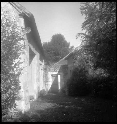 Ecueillé, rue des Petites Boucheries. Garage. Construction. Architecte : Emile Coutier. Pièces écrites.