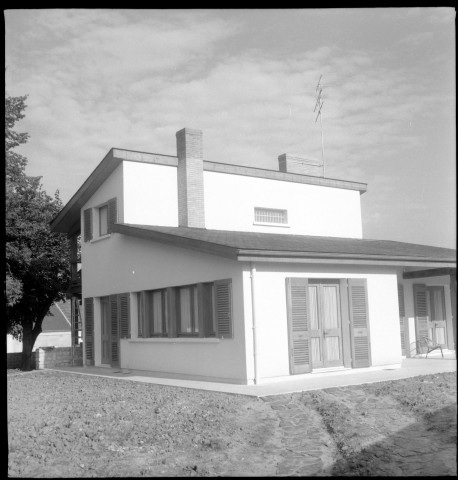 Ecueillé, rue du Berry et rue du Vieux Fort. Maison. Projet de construction. Architecte : Emile Coutier. Propriétaire : M. Perreau. Pièces écrites.