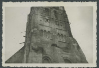 Tours (Indre-et-Loire). Tour Charlemagne et basilique Saint-Martin.