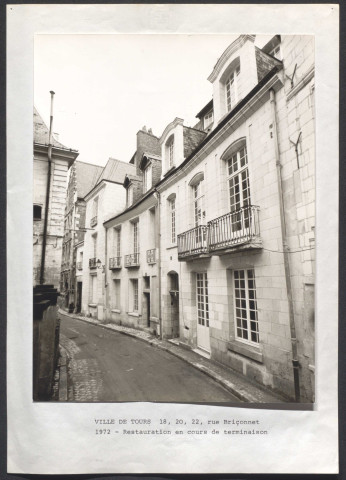 18, 20 et 22 rue Briçonnet, restauration en cours de terminaison.