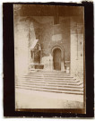 Bari. Basilique Saint-Nicolas : Vue du portail latéral sud.