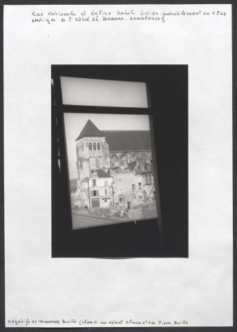 Rue Nationale et église Saint-Julien, hôtel de Beaune-Semblançay.