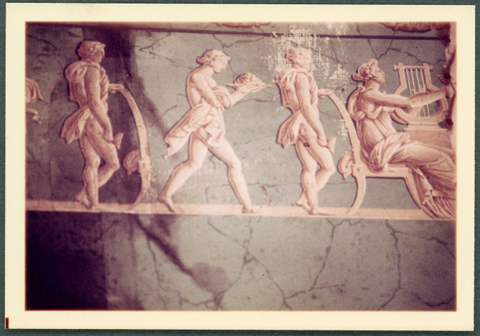 Château de Saché, salle à manger : détail du papier peint.