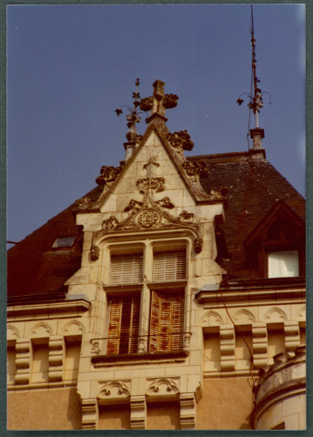 Monts, château de Candé : fenêtre.