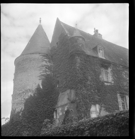 Genillé. Château de Genillé. Réfection de la toiture. Architecte : Emile Coutier. Propriétaire : M. Chaumier. Pièces écrites.