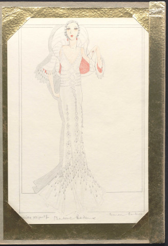 Scrapbooks : Safari en Afrique, expédition dans les Rocheuses, religion et piété, mariage du duc et de la duchesse de Windsor. Dessin d'une robe réalisée pour Fern Bedaux par Norman Hartnell.
